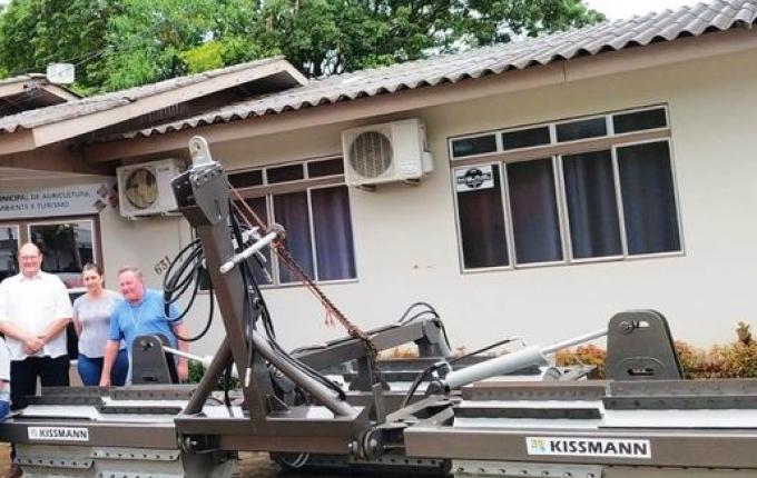 Secretaria de Agricultura adquire rolo-faca por R$ 83,4 mil