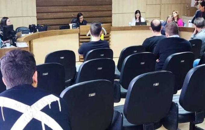 Acusados de matar homem a facadas são julgados em São José do Cedro