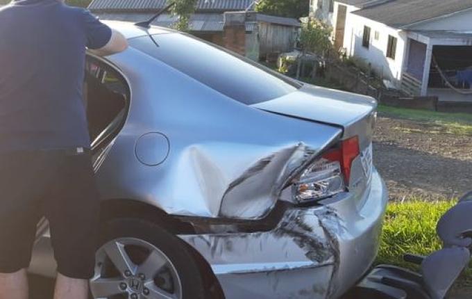 Motorista é ejetado de caminhão durante acidente na BR-153