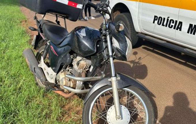 Colisão traseira deixa motociclista ferido na SC-163, em São Miguel do Oeste