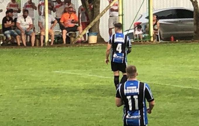 Grêmio do Guamirim e Pérola empatam no primeiro jogo da semifinal