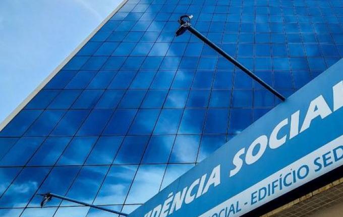 Após escândalo no INSS, ministros defendem punições e mudança no instituto