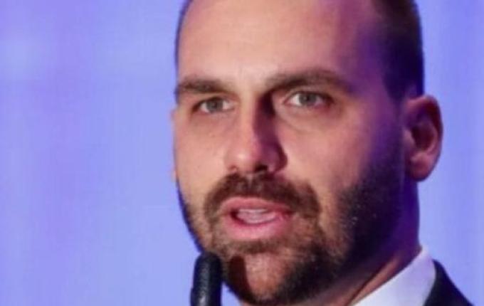 Defensoria Pública apresenta defesa de Eduardo Bolsonaro em processo sobre atuação nos EUA