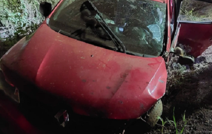 Saída de pista deixa uma pessoa ferida no interior de Palmitos