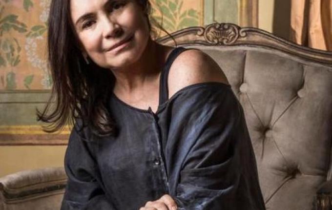 Bolsonaro convida atriz da Globo para ser nova ministra da Cultura