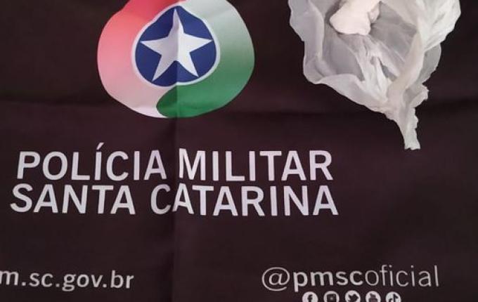 Homem é flagrado com droga em veículo na SC-163, em Iporã do Oeste