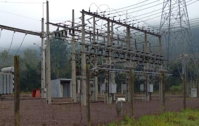 Caminhão rompe fiação e deixa Mondaí sem luz por mais de duas horas