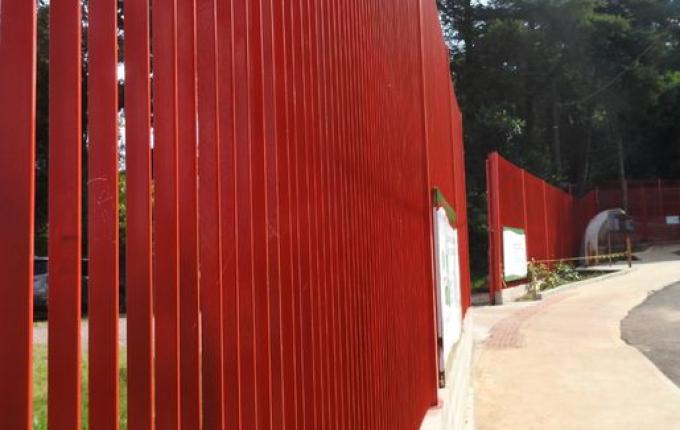 Instalação de gradis avança em escolas e creches de SMO