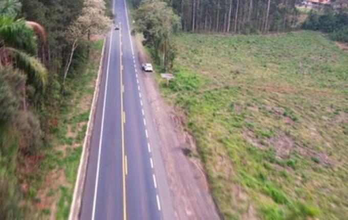 Morte de cinco jovens em acidente chama atenção para perigos da BR-280 em SC