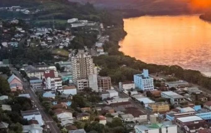 Pequenas cidades de SC viram “fornos a céu aberto” com calor de 55ºC
