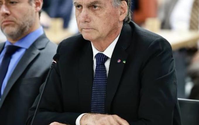 Bolsonaro admite ao STF estudo de possibilidades, mas nega plano de golpe