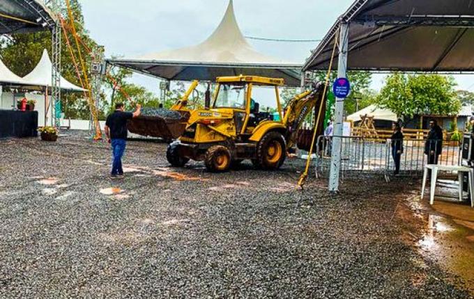 Equipes trabalham para amenizar impacto da chuva na Faismo 2022