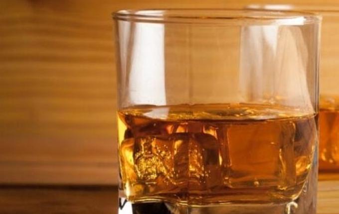 Câmara aprova projeto que torna crime hediondo a falsificação de alimentos e bebidas