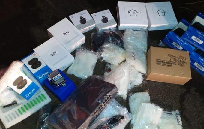 Polícia apreende mercadoria contrabandeada