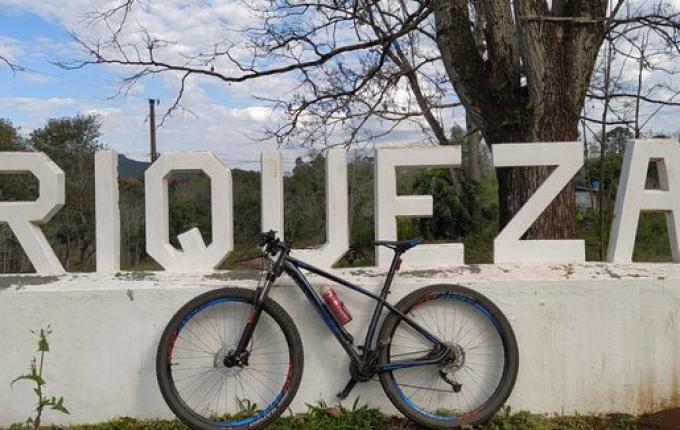 Projeto de cicloturismo percorre 15 comunidades de Riqueza