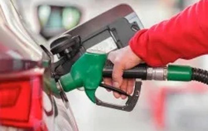 Petrobras anuncia redução de 5,2% no preço da gasolina