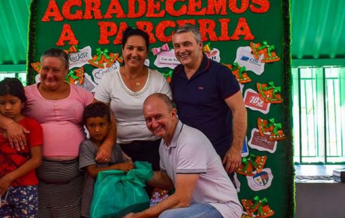Campanha Natal Solidário entrega presentes a mais de 550 crianças de SMOeste