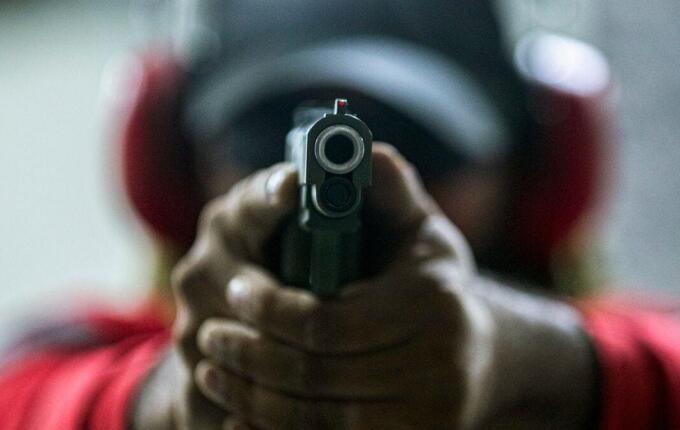 Nova lei em Santa Catarina pode facilitar pedidos de porte de arma; entenda o que muda