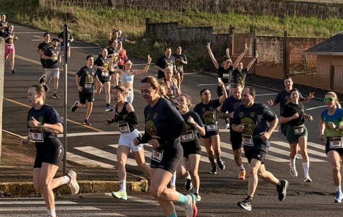 Corrida do Fogo reúne 450 atletas e movimenta Campo Erê
