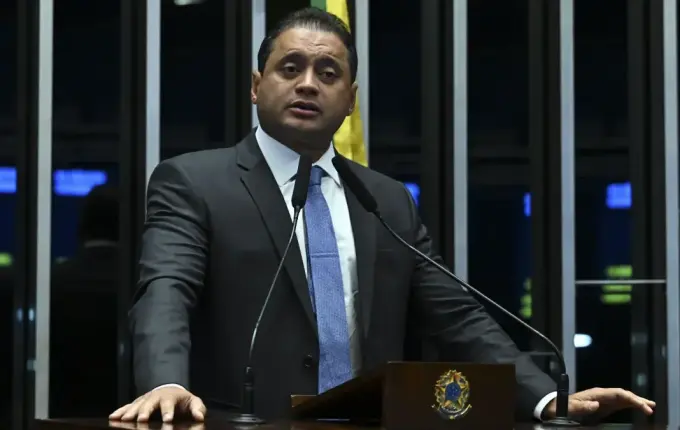 PF cumpre mandados contra familiares de Weverton Rocha e advogado