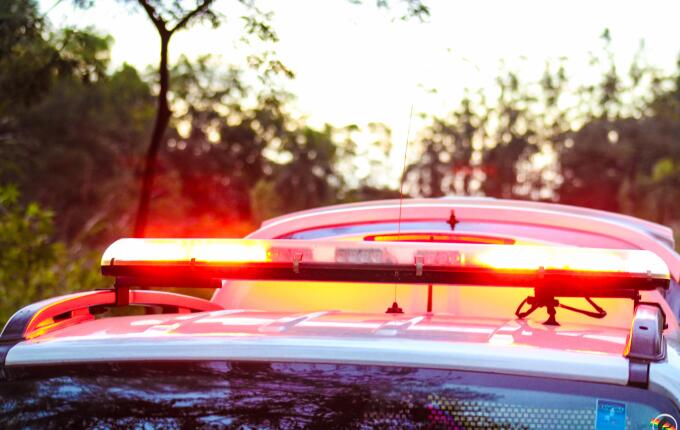 Homem armado com faca invade salão e rouba dinheiro em Campo Erê