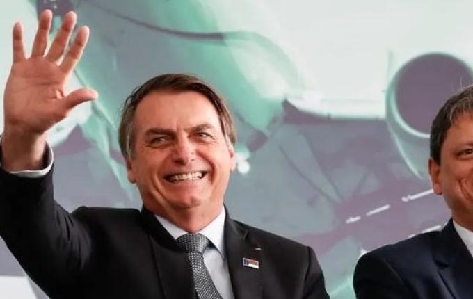 Bolsonaro prepara ultimato em primeiro encontro com Tarcísio na prisão, diz Flávio