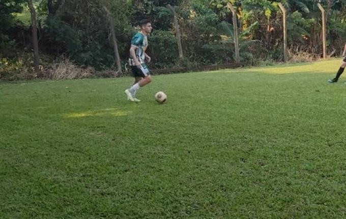 Flamengo encerra 1ª fase na liderança do municipal de campo em Cedro