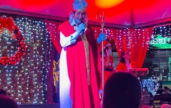 Itapiranga comemora Dia de São Nicolau com acendimento das luzes de Natal