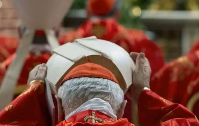 Conclave para escolher novo papa começará dia 7 de maio, diz Vaticano