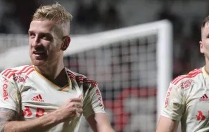 Com dois de Pedro Henrique, Inter vence Atlético-GO e segue à caça do Palmeiras