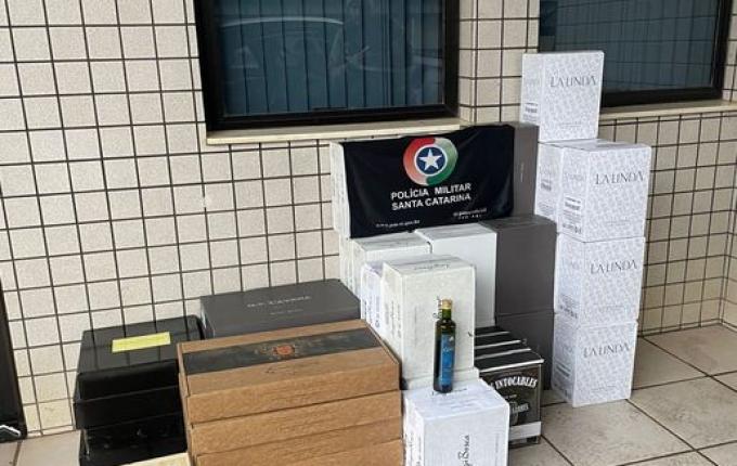 Homem é flagrado com 278 garrafas de vinho contrabandeadas em Dionísio Cerqueira