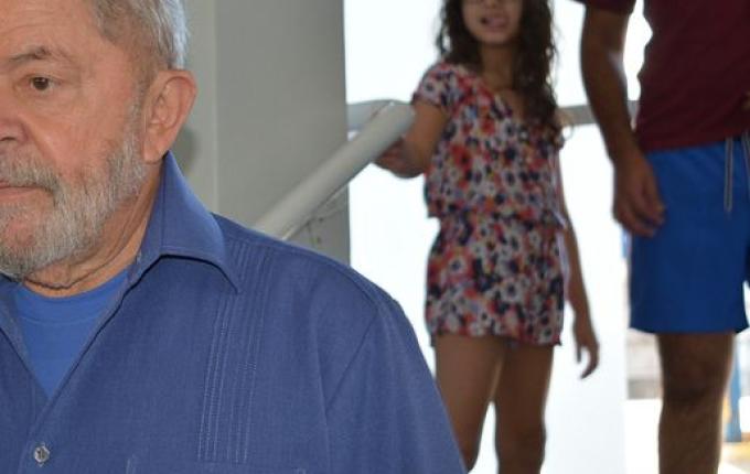 Ex-presidente Lula adia viagem para Santa Catarina nesta semana