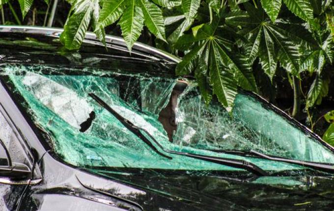 Saída de pista deixa feridos na BR-282 entre SMO e Maravilha