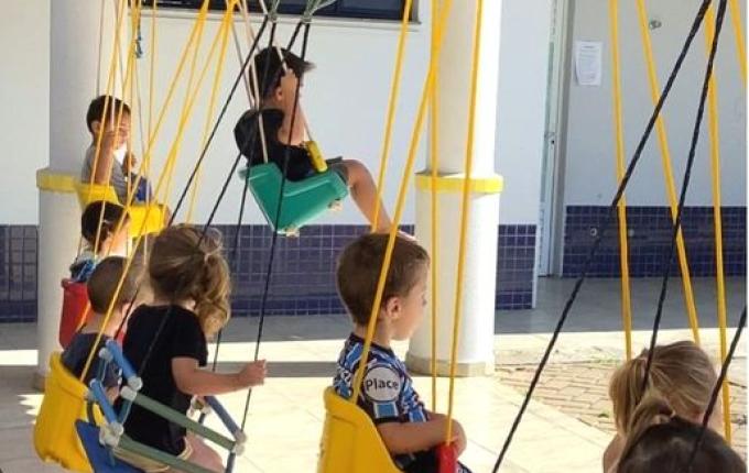 “Creche de Férias" atende 150 crianças em São Miguel do Oeste