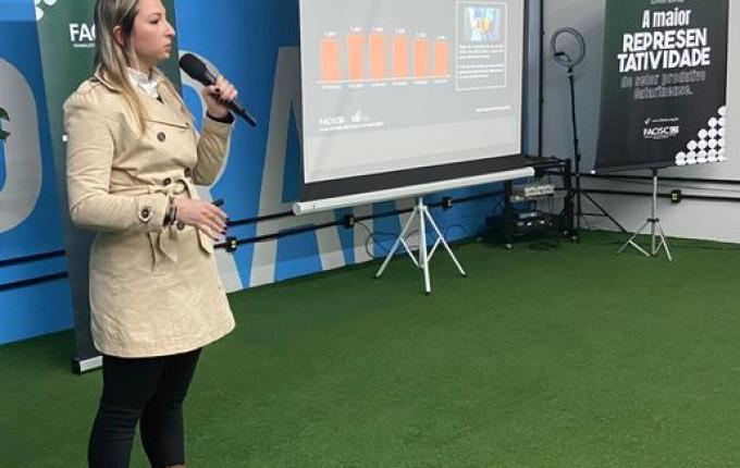 Déficit habitacional é tema central da plenária regional da Facisc em SMO