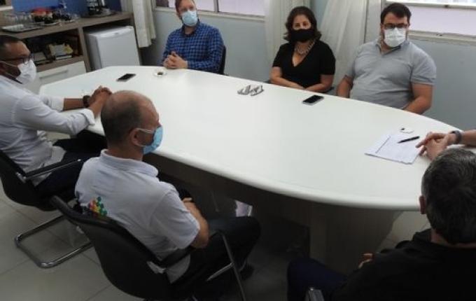 Trevisan anuncia R$ 5 milhões para asfaltar mais 55 quadras