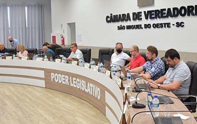 Câmara aprova projeto de Política de Combate à Pobreza Menstrual