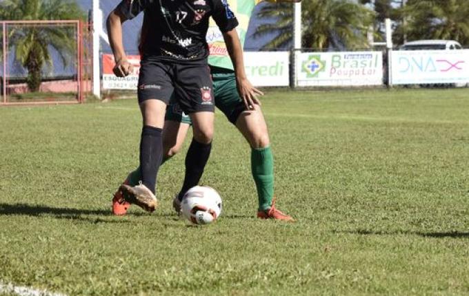 Guarani vira nos acréscimos e vence o Ipiranga pelo Estadual