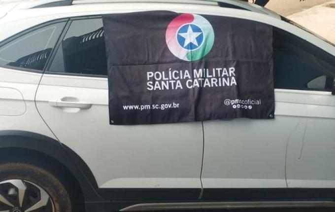 Polícia recupera carro furtado e prende homem por receptação em Dionísio Cerqueira