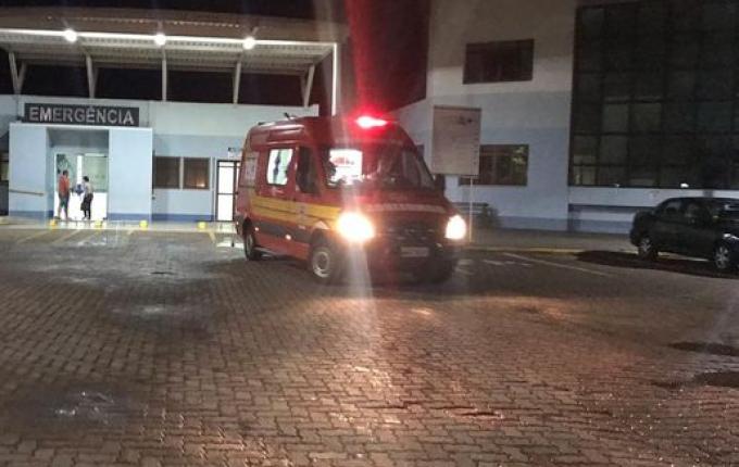 VÍDEO: Mulher fica ferida em atropelamento em SMOeste