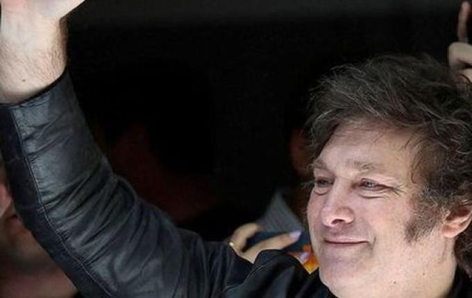 Javier Milei é eleito presidente da Argentina; Massa admitiu derrota