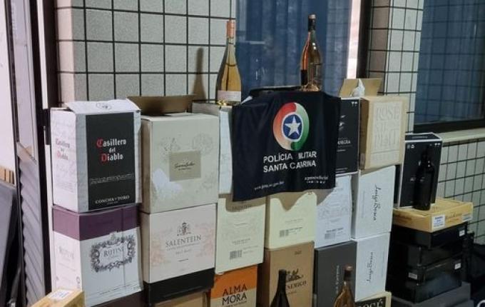 Caminhonete com 217 garrafas de bebidas argentinas é apreendida na BR-163