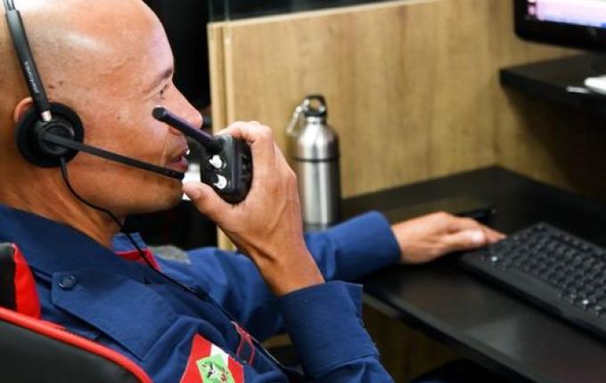 Bombeiros de SC lançam sistema inédito no Brasil que permite acompanhar viatura em tempo real