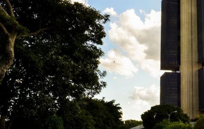 Contas externas têm saldo negativo de US$ 10,9 bilhões em dezembro