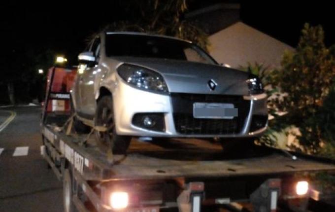 Motorista recusa bafômetro após veículo colidir em carro estacionado em Itapiranga