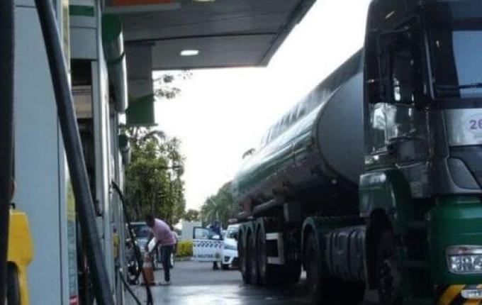 Redução no preço do litro do diesel nos postos de SC depende de distribuidoras, diz sindicato