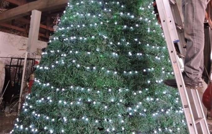 Decoração natalina será instalada a partir desta semana em SMOeste