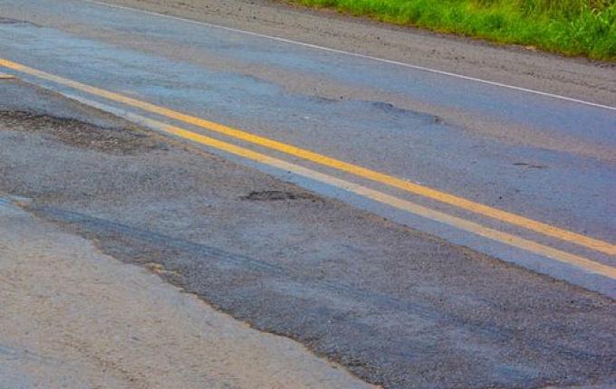 Trecho da BR-163 recém restaurado já apresenta problemas