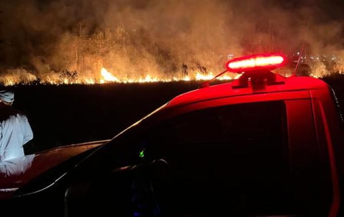 Incêndio atinge vegetação entre Vitorino e São Lourenço do Oeste