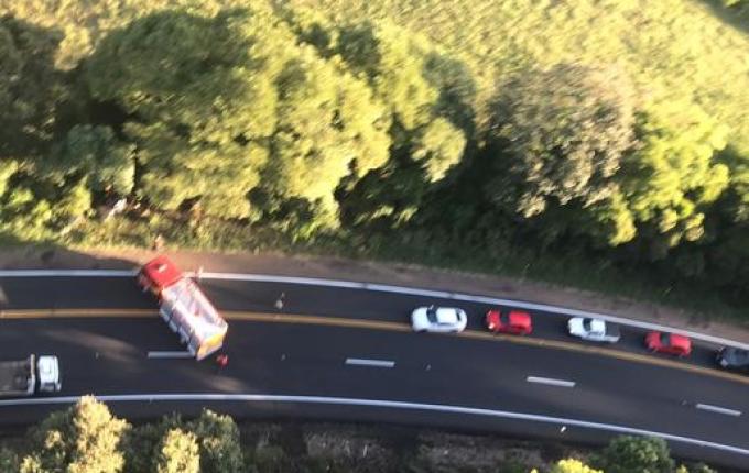 Grave acidente deixa três pessoas feridas na BR-282